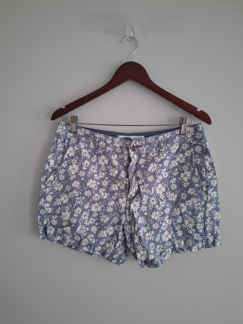 Old Navy Blue White Floral High Rise Everyday Shorts SZ 8